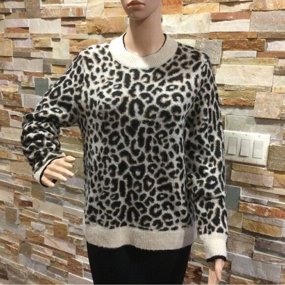 VERONICA BEARD Marly Leopard Print Sweater - Picture 1 of 8